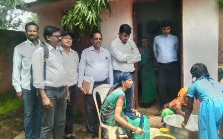 ।। ପୂଜାରୀଗୁଡା ଉଚ୍ଚ ପ୍ରାଥମିକ ବିଦ୍ୟାଳୟ କୁ ପରିଦର୍ଶନ କଲେ ଗୋଷ୍ଠୀଉନ୍ନୟନ ଅଧିକାରୀ ।।