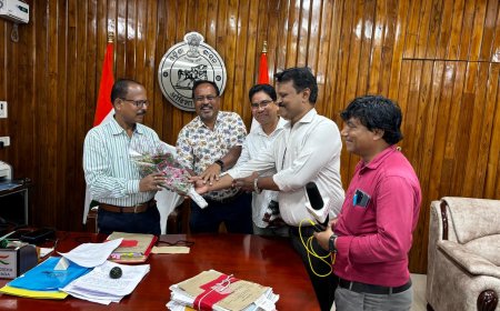 କମ୍ୟୁନିଟି ରେଡ଼ିଓ କର୍ମକର୍ତ୍ତାଙ୍କ ସହ ଜିଲ୍ଲାପାଳଙ୍କ ଆଲୋଚନା