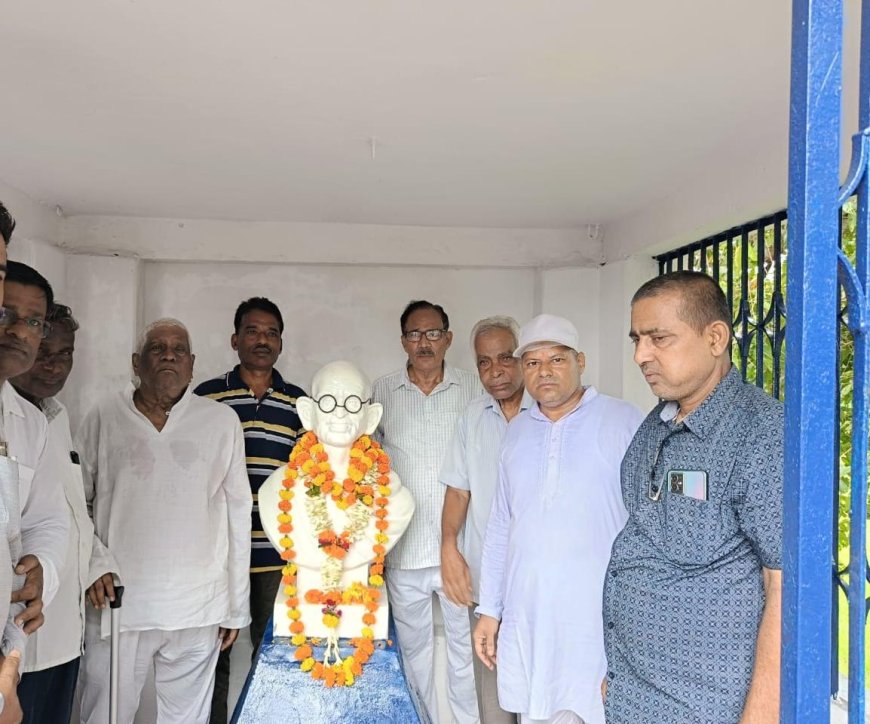 ।। ପୁର୍ନସ୍ଥାପିତ ହେଲା ମହାତ୍ମା ଗାନ୍ଧୀଙ୍କ ପ୍ରତିମୂର୍ତ୍ତି ।।
