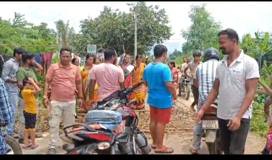 ଭାରତ ବନ୍ଦ କୁ ନେଇ ଅସନ୍ତୁଷ୍ଟ , ସମସ୍ତ ସରକାରୀ କାର୍ଯ୍ୟାଳୟ ଠାରୁ ରାସ୍ତା ଅଚଳ ।