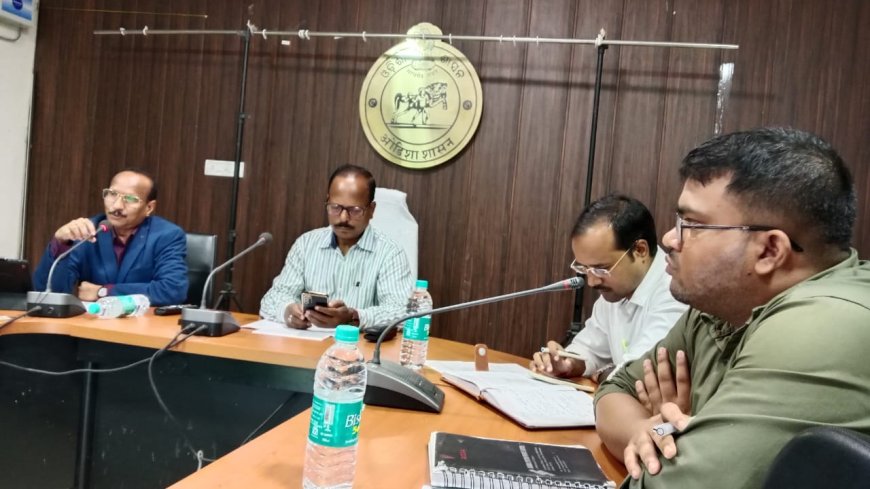 ତ୍ରୁଟିଶୂନ୍ୟ ଭୋଟର ତାଲିକା ପାଇଁ ସ୍ୱତନ୍ତ୍ର ସଂକ୍ଷିପ୍ତ ସଂଶୋଧନ ନୂଆପଡା ଜିଲ୍ଲାରେ ରାଜନୈତିକ ଦଳଙ୍କୁ ନେଇ ସଚେତନତା ବୈଠକ