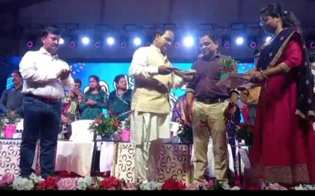 ଢେଙ୍କାନାଳ ମୁଖ୍ୟ ଷ୍ଟାଡିୟମ୍ ପରିସରରେ ନିଖିଳ ଓଡ଼ିଶା ସ୍ବାୟତ ଶାସନ ଦିବସ