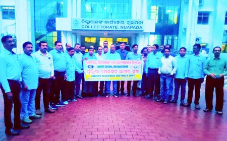 ପୁରୁଣା ପେନସନ ପାଇଁ ଦାବୀପତ୍ର ପ୍ରଦାନ