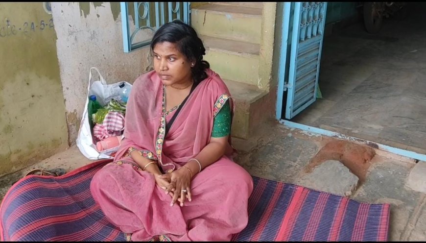 ।। ନ୍ୟାୟ ଦାବି କରି ଶଶୁର ଘର ଆଗରେ ବିଧବା ବୋହୁର ଧାରଣା ।।