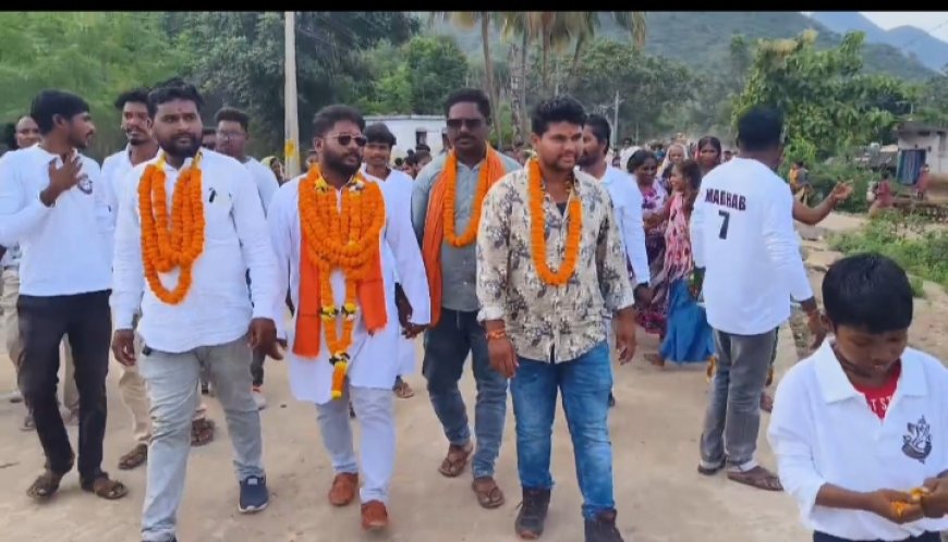 ଗଣେଶ ପୂଜା ବିସର୍ଜନ ଉପଲକ୍ଷେ ଭାରତୀୟ ଜନତା ପାର୍ଟି ରାୟଗଡ଼ା ଯୁବ ମୋର୍ଚ୍ଚା ଉପସଭାପତି ଙ୍କ ଯୋଗ ଦାନ