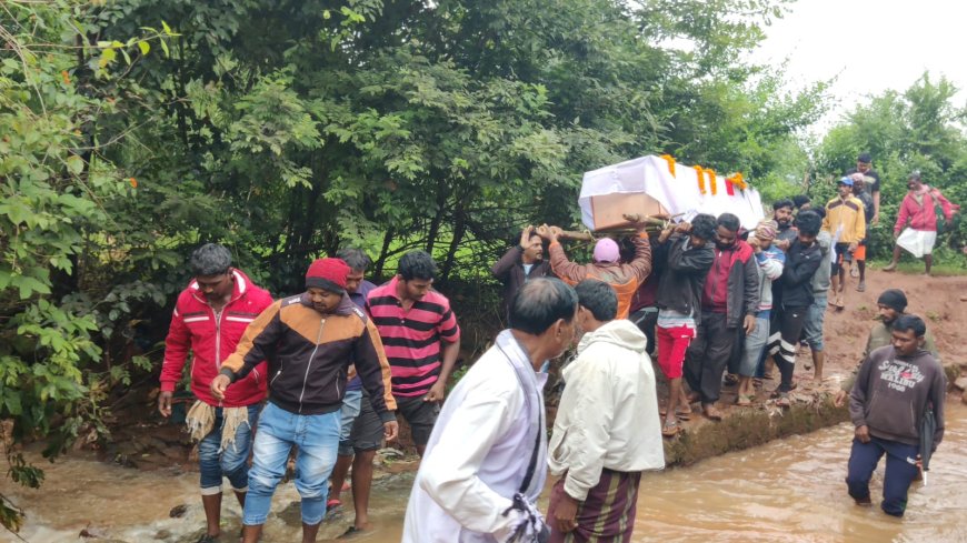 ।।ମୁଖିବିଡେଇ ଗ୍ରାମର ଡମ୍ବ ଗାଡ ରାସ୍ତା ଅତି ଦୟନୀୟ ଅବସ୍ଥା ।।