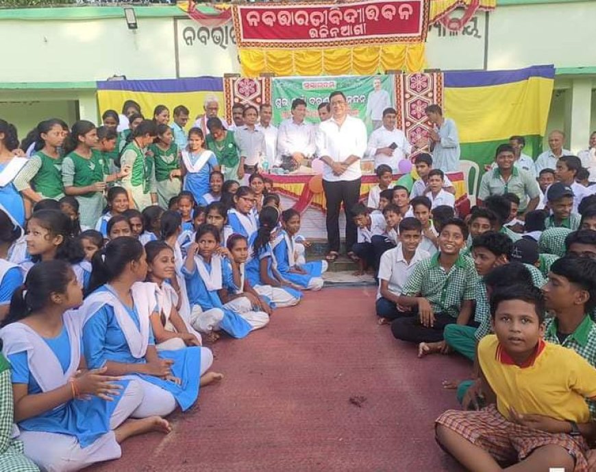 ।। ନବଭାରତୀ ବିଦ୍ୟାଭବନ ପୁରାତନ ଛାତ୍ର ସଂସଦ ପକ୍ଷରୁ ବରୀ ବିଧାୟକ ଙ୍କୁ ସମ୍ଭର୍ଦ୍ଧନା ।।