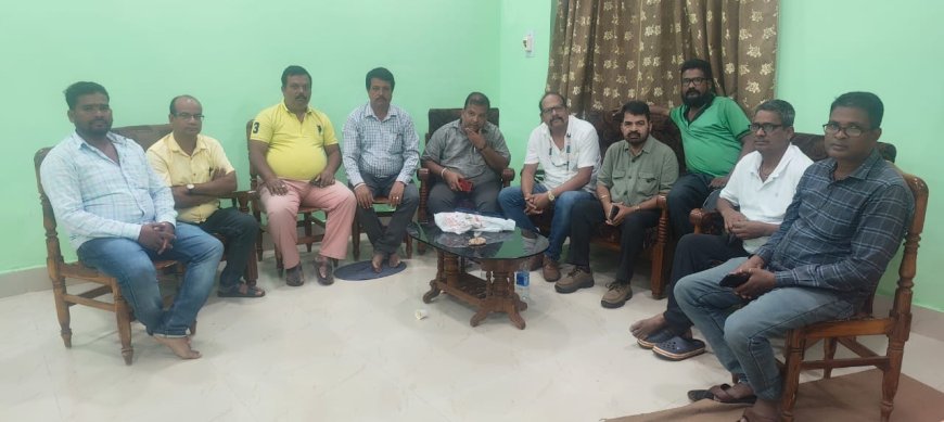 ସାମ୍ୱାଦିକଙ୍କ ଵିରୁଦ୍ଧରେ ମିଥ୍ୟା ଆରୋପ: ଓୟୁଜେ ସଂଘର ବୈଠକ