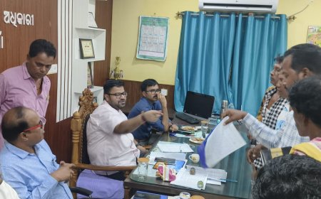 ।। ଡ଼ାବୁଗାଁ ଠାରେ ଜିଲ୍ଲାପାଳ ଓ ଆରକ୍ଷୀ ଅଧିକ୍ଷକଙ୍କ ଯୁଗ୍ମ ଅଧ୍ୟକ୍ଷତାରେ ଏକ ଜନଶୁଣାଣି ଶିବିର ଅନୁଷ୍ଠିତ ।।