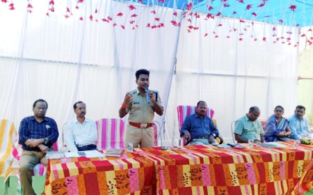 ।। ନୂଆପଡା ଜିଲ୍ଲାପାଳଙ୍କ ଅଧ୍ୟକ୍ଷତାରେ ଖୁଟବନ ଭେରା ଗ୍ରାମରେ ଗ୍ରାମ୍ୟ ସ୍ତରୀୟ ପ୍ରବାସୀ ଶ୍ରମିକ ସଚେତନତା ଶିବିର ଅନୁଷ୍ଠିତ ।।