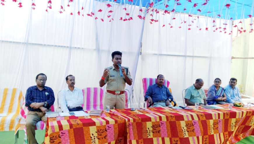 ।। ନୂଆପଡା ଜିଲ୍ଲାପାଳଙ୍କ ଅଧ୍ୟକ୍ଷତାରେ ଖୁଟବନ ଭେରା ଗ୍ରାମରେ ଗ୍ରାମ୍ୟ ସ୍ତରୀୟ ପ୍ରବାସୀ ଶ୍ରମିକ ସଚେତନତା ଶିବିର ଅନୁଷ୍ଠିତ ।।