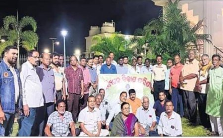 बारी पर्यटन स्थल के विकास की मांग जोरों पर थी
