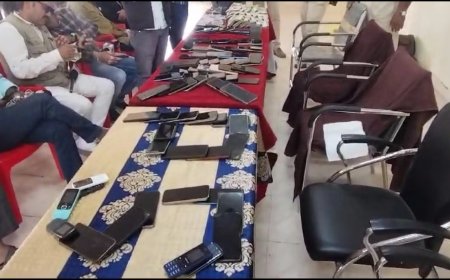 ଖରିଆର ରୋଡ଼ ଯୋଙ୍କ ଥାନା ଅଞ୍ଚଳ ରେ ଜୁଆ ଆଡ୍ଡା ରେ ଚଢାଉ ୮୧ ଜଣ ଯୁଆଡି ଅଟକ:୨୯ ଲକ୍ଷ ଟଙ୍କା ସହ ୩୨ ଗୋଟି ଗାଡ଼ି ଓ ୮୮ ଟି ମୋବାଇଲ ଜବତ୍