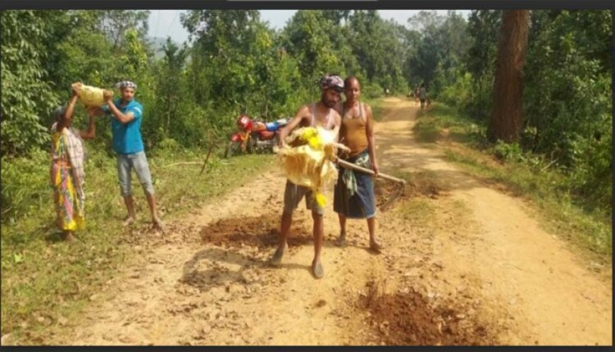 उहलानी प्रशासन: ग्रामीणों ने श्रम और धन देकर सड़क की मरम्मत की
