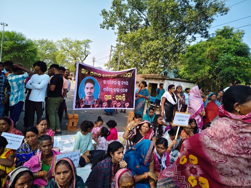 Road blockade demanding the arrest of the killers