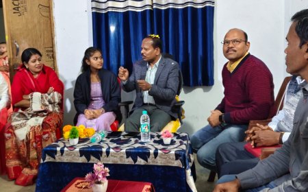 ଜିଲ୍ଲାପାଳଙ୍କ ଦଶମ ଶ୍ରେଣୀ  ଛାତ୍ରୀଙ୍କ ଗୃହପରିଦର୍ଶନ