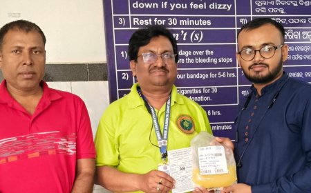 ବାରିପଦା ର ନିୟମିତ ରକ୍ତଦାତା ଡଃ ନିରୋଜ କୁମାର ପୋଥାଳ କଟକ ମେଡିକାଲ କୁ ଯାଇ ପ୍ଲେଟଲଟ ପ୍ରଦାନ କରିଲେ