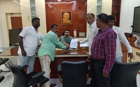 କଳାହାଣ୍ଡି ଜିଲ୍ଲା ଜୁନାଗଡ଼ ରୁ ନବରଙ୍ଗପୁର ଜିଲ୍ଲା ରେଳପଥ ପାଇଁ ଦାବି ପତ୍ର