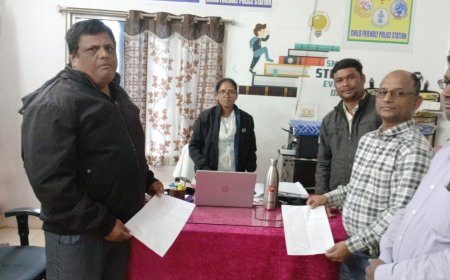 ନବରଙ୍ଗପୁର ଜିଲ୍ଲା ଓ. ୟୁ. ଡବ୍ଲୁ. ଜେ, ସାମ୍ବାଦିକ ସଂଙ୍ଘକୁ ଶେଷରେ କ୍ଷମା ପ୍ରାର୍ଥନା କଲେ, ନବରଙ୍ଗପୁର ବ୍ୟାଙ୍କ ଅଫ ମହାରାଷ୍ଟ୍ର ବ୍ୟାଙ୍କ ପରିଚାଳକ ଓ କୋଷାଦକ୍ଷ