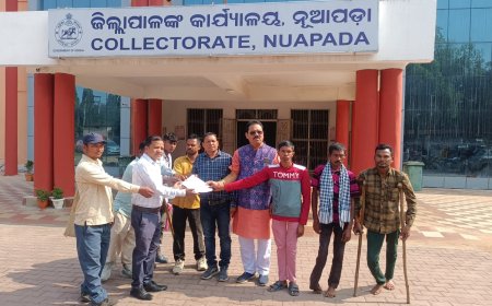 ରାଷ୍ଟ୍ରୀୟ ଦିବ୍ୟାଙ୍ଗ ସଶସ୍ତୀକରଣ ଦିବସ ଅବସରରେ ଦିବ୍ୟାଙ୍ଗମାନଙ୍କ ସହ କାର୍ଯ୍ୟ କରିଆସୁଥିବା ସକ୍ଷମ ସଂଗଠନ ପକ୍ଷରୁ ଜିଲ୍ଲାପାଳଙ୍କୁ ଦାବିପତ୍ର ପ୍ରଦାନ