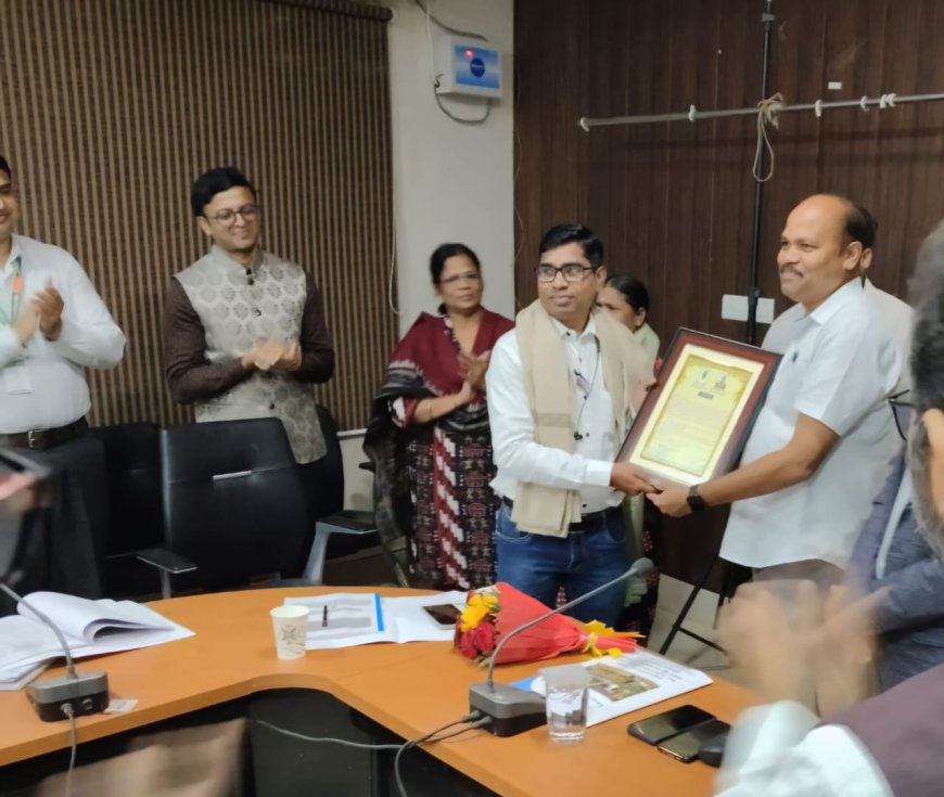 ଜିଲ୍ଲା ଉଦ୍ୟୋଗ ପରାମର୍ଶ କମିଟି ବୈଠକରେ ଜିଲ୍ଲାପାଳଙ୍କ ଦ୍ବାରା ସଫଳ ଉଦ୍ୟୋଗୀ ବଦନ ମେହେର ସମ୍ମାନୀତ