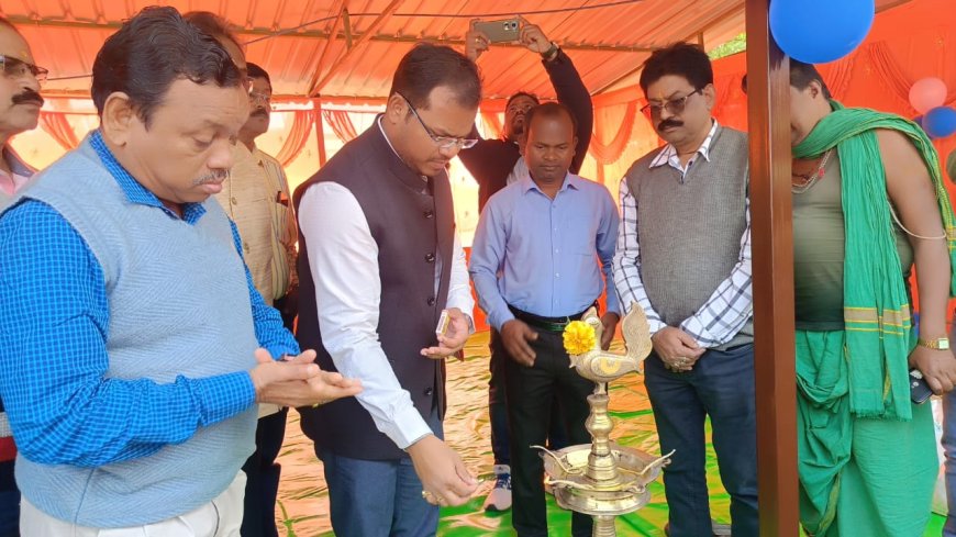 ଜିଲ୍ଲାପାଳଙ୍କ ଦ୍ୱାରା ଶୁଳିଆପଦା ଠାରେ ଜିଲ୍ଲାସ୍ତରୀୟ ଧାନ ମଣ୍ଡି ଉଦଘାଟନ