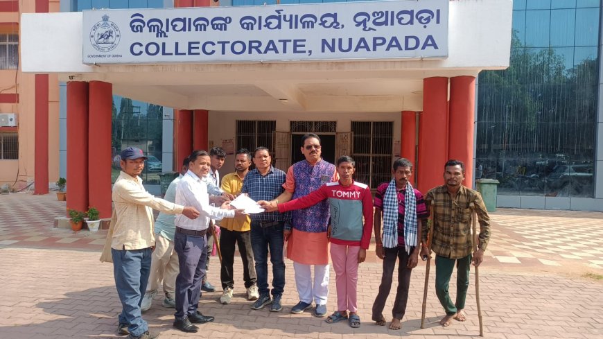 ରାଷ୍ଟ୍ରୀୟ ଦିବ୍ୟାଙ୍ଗ ସଶସ୍ତୀକରଣ ଦିବସ ଅବସରରେ ଦିବ୍ୟାଙ୍ଗମାନଙ୍କ ସହ କାର୍ଯ୍ୟ କରିଆସୁଥିବା ସକ୍ଷମ ସଂଗଠନ ପକ୍ଷରୁ ଜିଲ୍ଲାପାଳଙ୍କୁ ଦାବିପତ୍ର ପ୍ରଦାନ