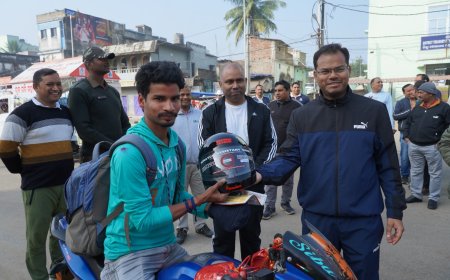 ଜାତୀୟ ସଡ଼କ ସୁରକ୍ଷା ମାସ ପାଳନ: ସବୁଜ ପତାକା ଦେଖାଇ ଶୁଭାରମ୍ଭ କଲେ ଜିଲ୍ଲାପାଳ