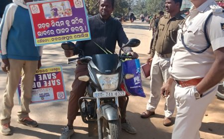 ତେନ୍ତୁଳିଖୁଣ୍ଟି ପୋଲିସ ବିଭାଗ  ଦ୍ଵାରା ସଡ଼କ ସୁରକ୍ଷା ର ସଚେତନ ବାର୍ତ୍ତା