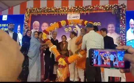 ବାଣିଜ୍ୟ ପରିବହନ, ଇସ୍ପାତ ଓ ଖଣି ବିଭାଗ ମାନ୍ୟବର ମନ୍ତ୍ରୀ ବିଭୂତି ଭୂଷଣ ଜେନାଙ୍କ ନୂଆପଡ଼ା ଜିଲ୍ଲା ଗସ୍ତ ଓ  ବିଭିନ୍ନ କାର୍ଯ୍ୟକ୍ରମରେ ଯୋଗଦାନ