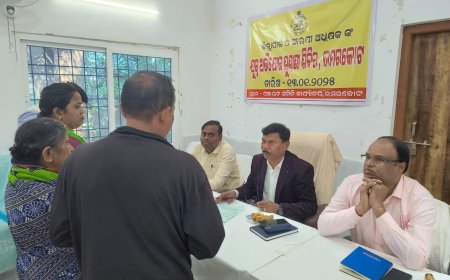 ଉମରକୋଟ ଠାରେ ଅତିରିକ୍ତ ଜିଲ୍ଲାପାଳଙ୍କ ଅଧ୍ୟକ୍ଷତାରେ ଏକ ଜନଶୁଣାଣି ଶିବିର ଅନୁଷ୍ଠିତ