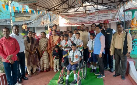 ଭିନ୍ନକ୍ଷମ ପିଲା ଙ୍କ ଦ୍ଵାରା ଜାତୀୟ ପତକା ଉତ୍ତୋଳନ କରାଇଲେ ନବରଙ୍ଗପୁର ଜିଲ୍ଲାପାଳ