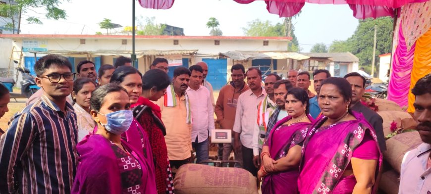 ବାରଖମା ଠାରେ ଧାନ ମଣ୍ଡି ଉଦଘାଟିତ