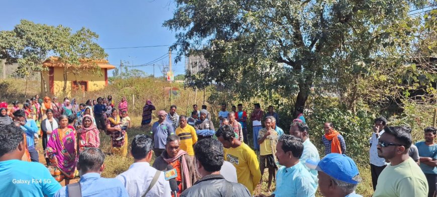 ଜମି ବିକ୍ରୟ କରିନୁ ଅନ୍ୟଜଣଙ୍କ ନାମରେ ପଟା ହେଲା କେମିତି ଅଭିଯୋଗ ଆଣିଲେ ଆଦିବାସୀ ଯୁବକ