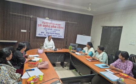 ନୂଆପଡ଼ା ଜିଲ୍ଲାପାଳଙ୍କ ଦ୍ଵାରା  ମତ୍ସ୍ୟ ବିଭାଗ କାର୍ଯ୍ୟାବଳୀର ସମୀକ୍ଷା ବୈଠକ