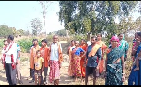 ଅନ୍ଧାରରେ ଛାତ୍ରଛାତ୍ରୀଙ୍କ ଭବିଷ୍ୟତ,ଗାଁରେ ରାସ୍ତା ନାହିଁ ବିଜୁଳିବତୀ ନାହିଁ