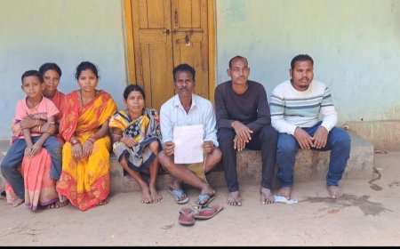 ନବରଙ୍ଗପୁର ଜିଲ୍ଲା ନନ୍ଦାହାଣ୍ଡି ବ୍ଳକ ଅନ୍ତର୍ଗତ ମାଝିଗୁଡା ଗ୍ରାମର କାଜୁ ବଗିଚାରେ ଲାଗିଲା ନିଆଁ ! ପରିବାର ସର୍ବସ୍ୱାନ୍ତ