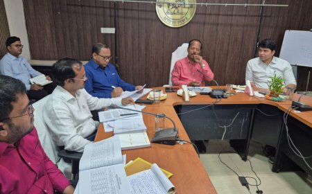 ଜିଲ୍ଲା ରାଜସ୍ବ ଅଧିକାରୀ ତଥା ରାଜସ୍ୱ ସଂଗ୍ରହ ବୈଠକ ଅନୁଷ୍ଠିତ