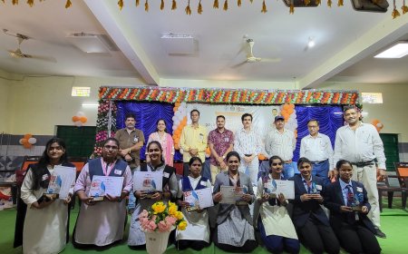 ଜିଲ୍ଲା ଯୁବ ଲେଖକ ସମ୍ମିଳନୀ ରେ ବାଜି ମାରିନେଲେ  ଛାତ୍ରୀ