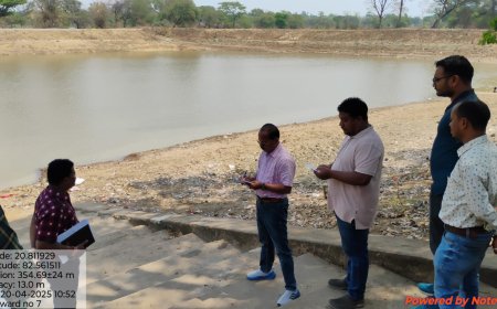 ନୂଆପଡ଼ା  ବିଜ୍ଞାପିତ ଅଞ୍ଚଳ ପରିଷଦର  ବିଭିନ୍ନ ୱାର୍ଡର  ଉନ୍ନତି ମୂଳକ କାର୍ଯ୍ୟର  ପରିଦର୍ଶନ ।