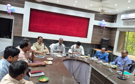 ନୂଆପଡାରେ ପ୍ରବାସୀ ଶ୍ରମିକ ସମସ୍ୟା ନିରାକରଣ ପାଇଁ ପ୍ରଶାସନର ସମ୍ମିଳିତ ବୈଠକ