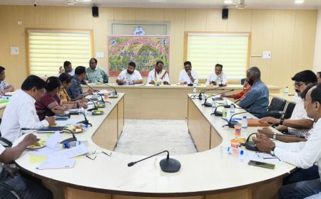 ନବରଙ୍ଗପୁର ଠାରେ ଜିଲ୍ଲାସ୍ତରୀୟ ରବି ଧାନ ସଂଗ୍ରହ କମିଟି ବୈଠକ ମେ ମାସ ୨୦ ତାରିଖରୁ  ଜିଲ୍ଲାରେ ମଣ୍ଡିରୁ ଧାନ ସଂଗ୍ରହ ଆରମ୍ଭ