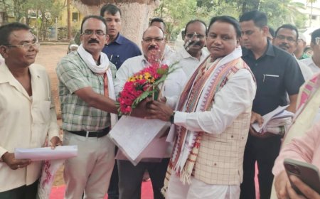 ମୟୁରଭଞ୍ଜ ପ୍ରାଥମିକ ଶିକ୍ଷକ ସଙ୍ଘ (ଏନ ପି ଏସ) ତରଫରୁ ମୁଖ୍ୟମନ୍ତ୍ରୀଙ୍କୁ ଦାବିପତ୍ର ପ୍ରଦାନ