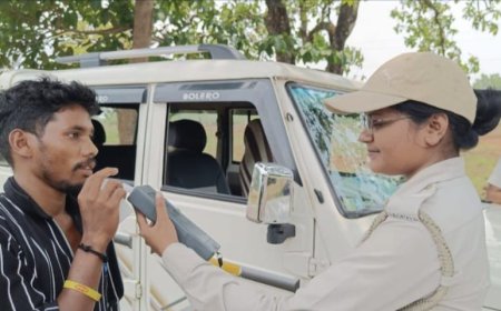 ପୋଲିସ ଏବଂ ଜିଲା ଆଞ୍ଚଳିକ ପରିବହନ ବିଭାଗ ପକ୍ଷରୁ ମିଳିତ ଗାଡ଼ିମୋଟର ଯାଞ୍ଚ ସହ ଜୋରିମାନା ଆଦାୟ