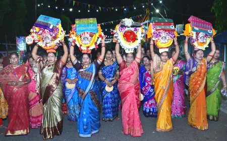 ୧୯ ଦିନରେ ମା’ ପାଟ୍ଟଖଣ୍ଡା ଠାକୁରାଣୀ ଯାତ୍ରା: ପ୍ରବଳ ଗହଳି ସାଙ୍ଗକୁ ବ୍ୟାପକ ପଟୁଆର ରେ ସହର ଦୁଲୁକୁଛି