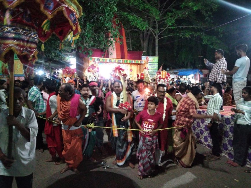 ମା’ପାଟ୍ଟଖଣ୍ଡା ଠାକୁରାଣୀ ଯାତ୍ରାର ନଗର ଭ୍ରମଣ ଆରମ୍ଭ: ଚତୁର୍ଥ ଦିନରେ ପଣସପଡି ର ମେଦ୍ରି ସାହି ପରିଭ୍ରମଣ:ଶତାଧିକ ଭକ୍ତ ଙ୍କ ସମାଗମ