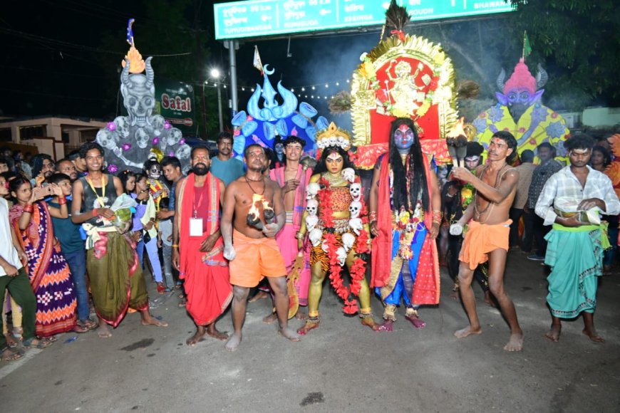 ୧୬ ଦିନରେ ମା’ ପାଟ୍ଟଖଣ୍ଡା ଠାକୁରାଣୀ ଯାତ୍ରା: ମହିଳା ଭକ୍ତ ଙ୍କ ହୁଳହୁଳି ରେ ପ୍ରକମ୍ପିତ