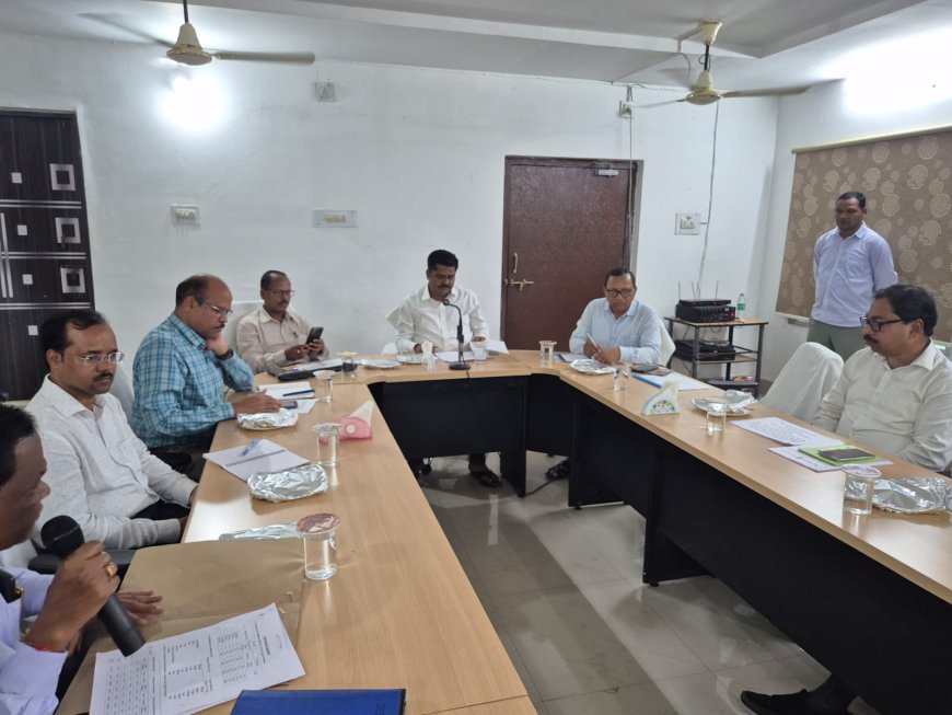 ଓଡିଶା ରାଜ୍ୟ ଖାଦ୍ୟ କମିଶନ ଅଧ୍ୟକ୍ଷଙ୍କ ନୂଆପଡ଼ା ଗସ୍ତ ଏବଂ ସମୀକ୍ଷା ବୈଠକ
