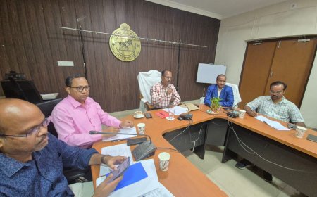 ନୂଆପଡ଼ାରେ ବିକାଶ ମେଳାର ସଫଳ ଆୟୋଜନ ପାଇଁ ଜିଲ୍ଲାପାଳଙ୍କ ସମୀକ୍ଷା ବୈଠକ