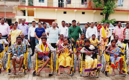 ଉମରକୋଟ ଠାରେ  ଜିଲ୍ଲାପାଳ ଏବଂ ଆରକ୍ଷୀ ଅଧିକ୍ଷକ ଙ୍କ ଯୁଗ୍ମ ଅଧ୍ୟକ୍ଷତାରେ ଏକ ଜନଶୁଣାଣି ଶିବିର ଅନୁଷ୍ଠିତ